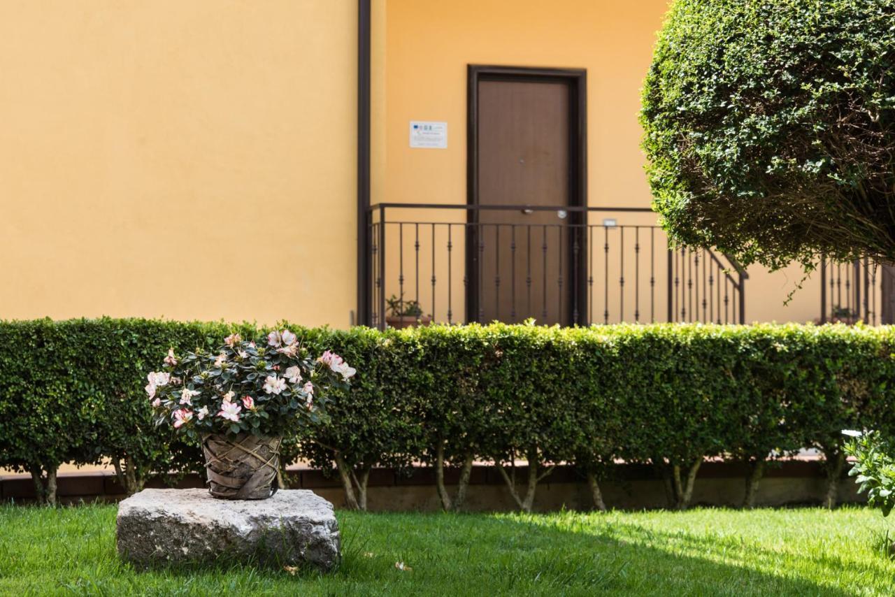 Casa Vacanza Dal Cavaliere Montesarchio Exterior photo